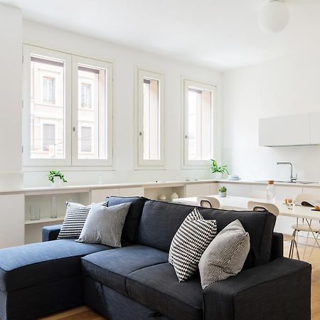 Altido Lovely 1-Bed Flat With Balcony & Free Parking ミラノ エクステリア 写真