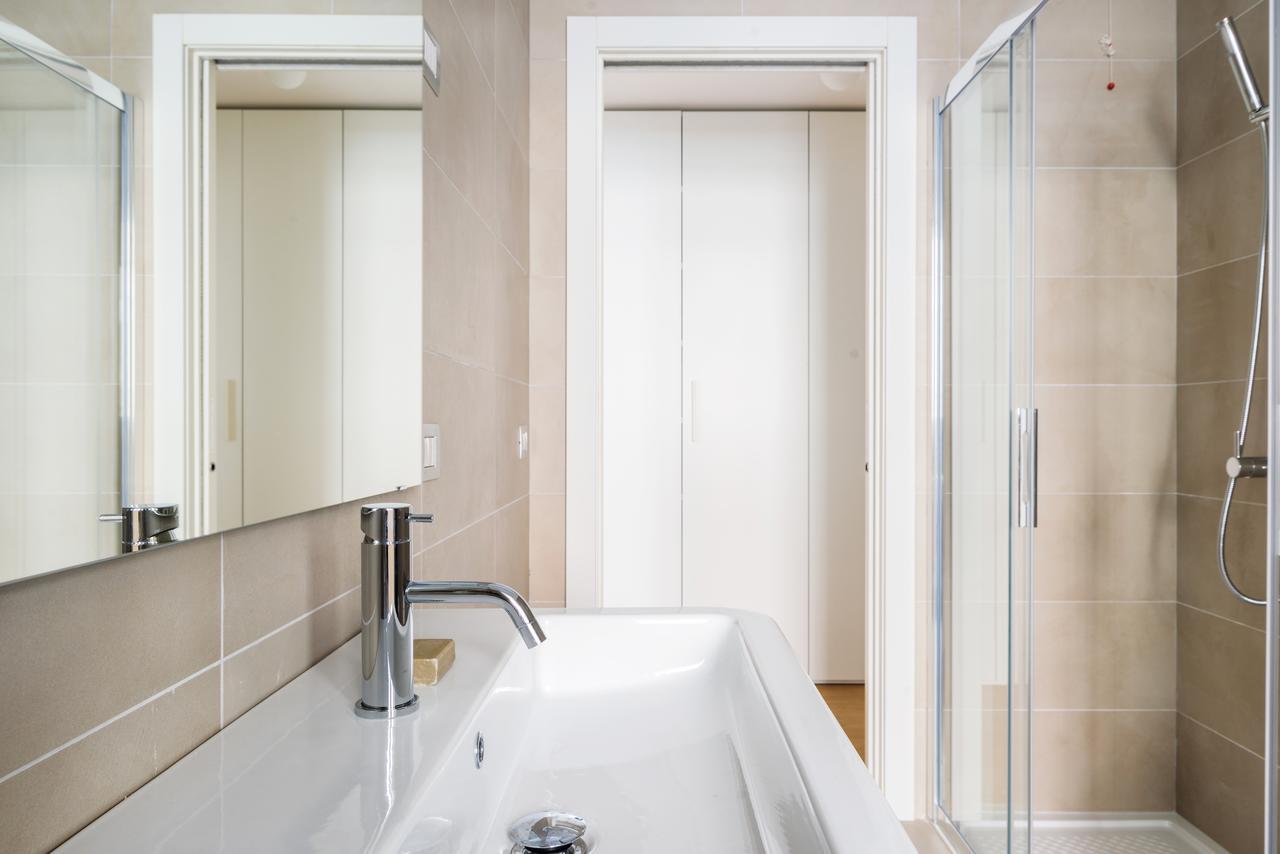 Altido Lovely 1-Bed Flat With Balcony & Free Parking ミラノ エクステリア 写真