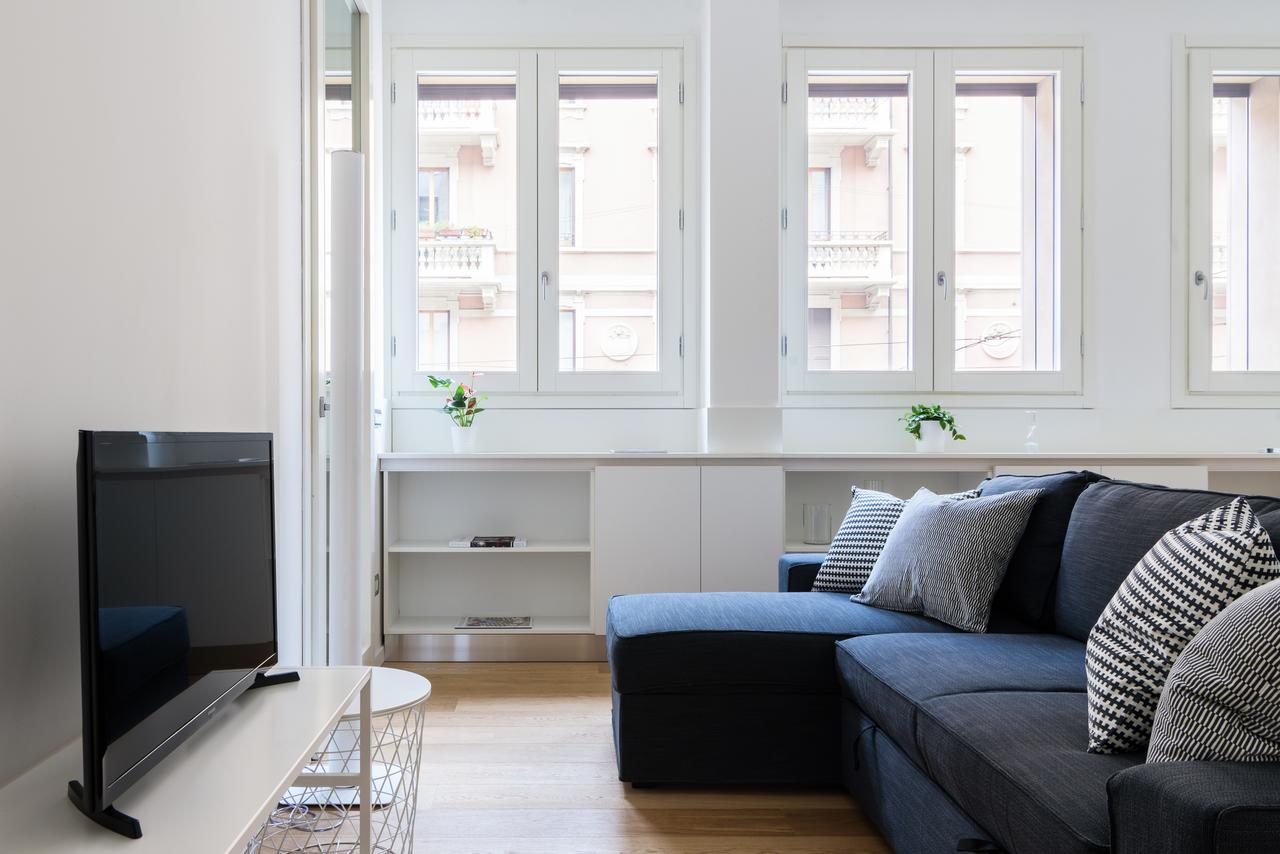 Altido Lovely 1-Bed Flat With Balcony & Free Parking ミラノ エクステリア 写真