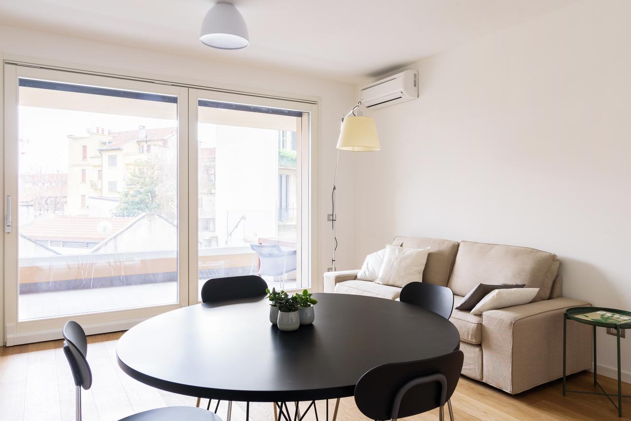 Altido Lovely 1-Bed Flat With Balcony & Free Parking ミラノ エクステリア 写真
